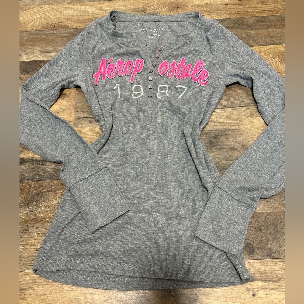 Y2k Aeropostale Heather Gray Top with Pink Lettering